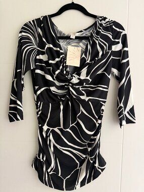 NWT Boston Proper Floral Knot Ruched Top Black White Size M